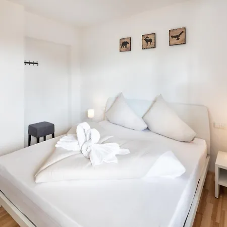 Apartment Mozart 1 - By Alpen Zell am See